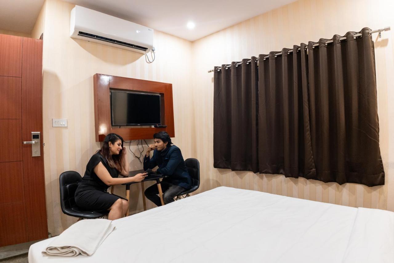 Hotel Park Victoria Καλκούτα Εξωτερικό φωτογραφία